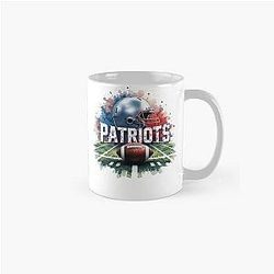 New England Patriots Football Hoodie - NFL Gameday Outfit for Classic Fans