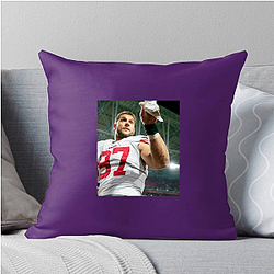 Nick Bosa plays American football in the NFL Nick Bosa Pillows Cover