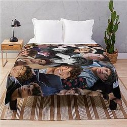 Noah Centineo Throw Blanket