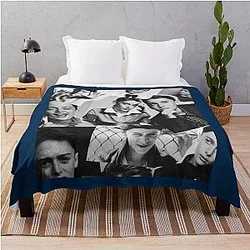 Noah Schnapp Sleeveless Top Blanket