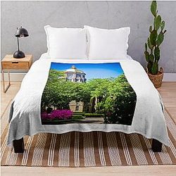 The Golden Dome of Notre Dame University Throw Blanket

Cleaned title:
The Golden Dome of Notre Dame University Throw