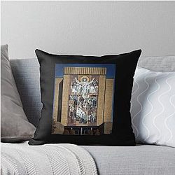 Notre Dame's Touchdown Jesus Mountain Dreams Throw Pillow