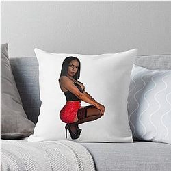 Pantera Negra Throw Pillow