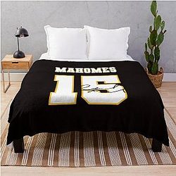 Patrick Mahomes, Chiefs Throw Blanket