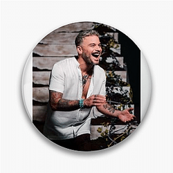 Pedro Capó is a singer Pedro Capó Pins