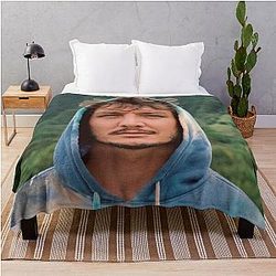 Pedro Pascal in Hawaii