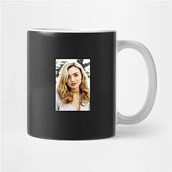 Red Carpet Queen Peyton List Mugs
