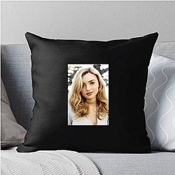 Red Carpet Queen Peyton List Pillows Cover