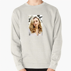 Red Carpet Queen Peyton List Sweatshirts