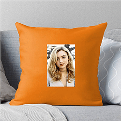 Red Carpet Queen Peyton List Pillows Cover