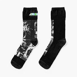 Art 
by 
Phil Collins 
Socks