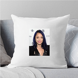 Hollywood Starlet Pom Klementieff Pillows Cover