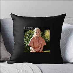 Academy Award Winner Pom Klementieff Pillows Cover