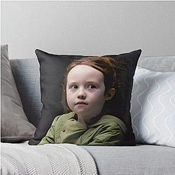 New baby Princess Leia from web series 2022 small girl Throw Pillow