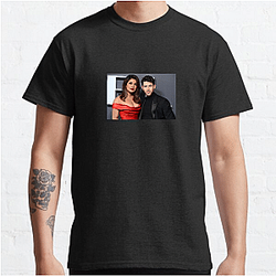 Priyanka Chopra Jonas Merch Priyanka Chopra Jonas T-Shirts