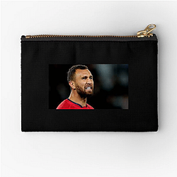 Passing Specialist Quade Cooper Zipper Pouches