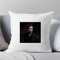 Quintino performs Big Room Quintino Pillows Cover
