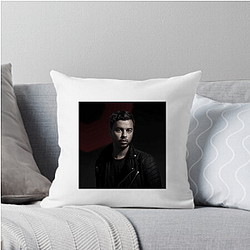 Quintino performs Big Room Quintino Pillows Cover