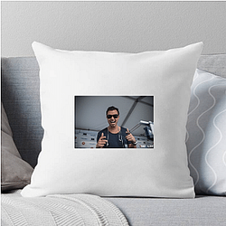 Quintino is ranked Top 100 Quintino Pillows Cover