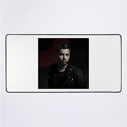 Quintino performs Big Room Quintino Mouse Pads