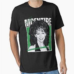 Art by Reba McEntire Essential T-Shirt