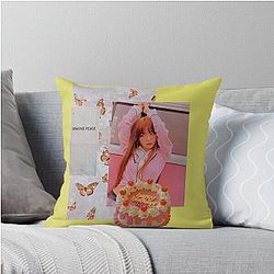 SEULGI - RED VELVET MERCH Throw Pillow