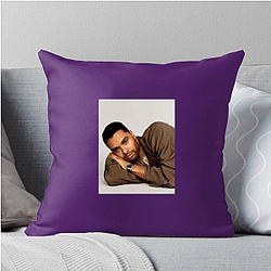 Legendary Actor Rege Jean Page Pillows Cover