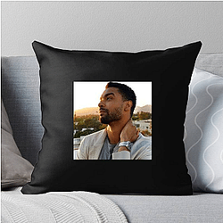 Box Office King Rege Jean Page Pillows Cover