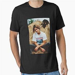River Phoenix and Dog Classic T-Shirt Essential T-Shirt