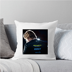 s1mple streams often on Twitch S1Mple Pillows Cover