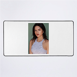 Red Carpet Queen Sasha Calle Mouse Pads
