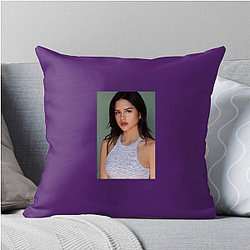 Red Carpet Queen Sasha Calle Pillows Cover