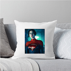 Glamorous Diva Sasha Calle Pillows Cover