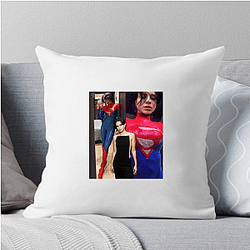 Leading Lady Sasha Calle Pillows Cover