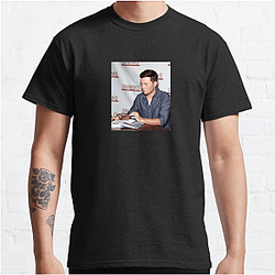Scotty McCreery has won several awards Scotty Mccreery T-Shirts