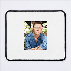 Scotty McCreery won the tenth season of American Idol Scotty Mccreery Mouse Pads
