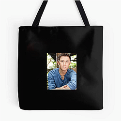 Scotty McCreery won the tenth season of American Idol Scotty Mccreery Bags
