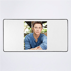 Scotty McCreery won the tenth season of American Idol Scotty Mccreery Mouse Pads