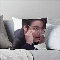 Surprised Seonghwa Meme Pillow