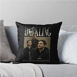 The Shadow and Bone Grisha Trilogy 90's Style Shirt T-Shirt Throw Pillow