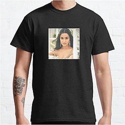Hollywood Starlet Shraddha Kapoor T-Shirts