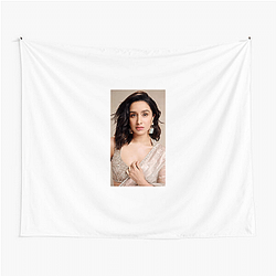 Red Carpet Queen Shraddha Kapoor Tapestries