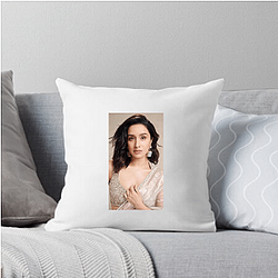 Red Carpet Queen Shraddha Kapoor Pillows Cover