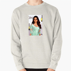 Breakout Actress Shraddha Kapoor Sweatshirts