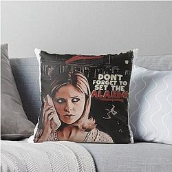 Sidney Prescott Scream Final Girl T-Shirt for Horror Fans Gift for Women Throw Pillow