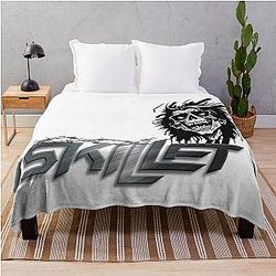 Skillet Shredder Throw Blanket