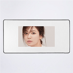 Red Carpet Queen Song Hye Kyo Mouse Pads