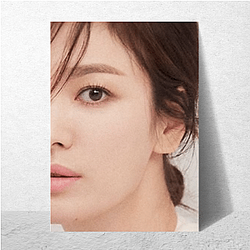 Red Carpet Queen Song Hye Kyo Posters