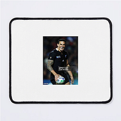 Passing Specialist Sonny Bill Williams Mouse Pads