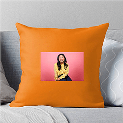 Academy Award Winner Stephanie Hsu Pillows Cover